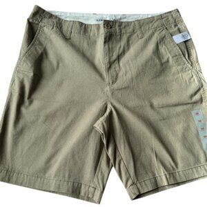 Old Navy Men’s Lived In Straight Shorts – 9” Inseam – Size 38